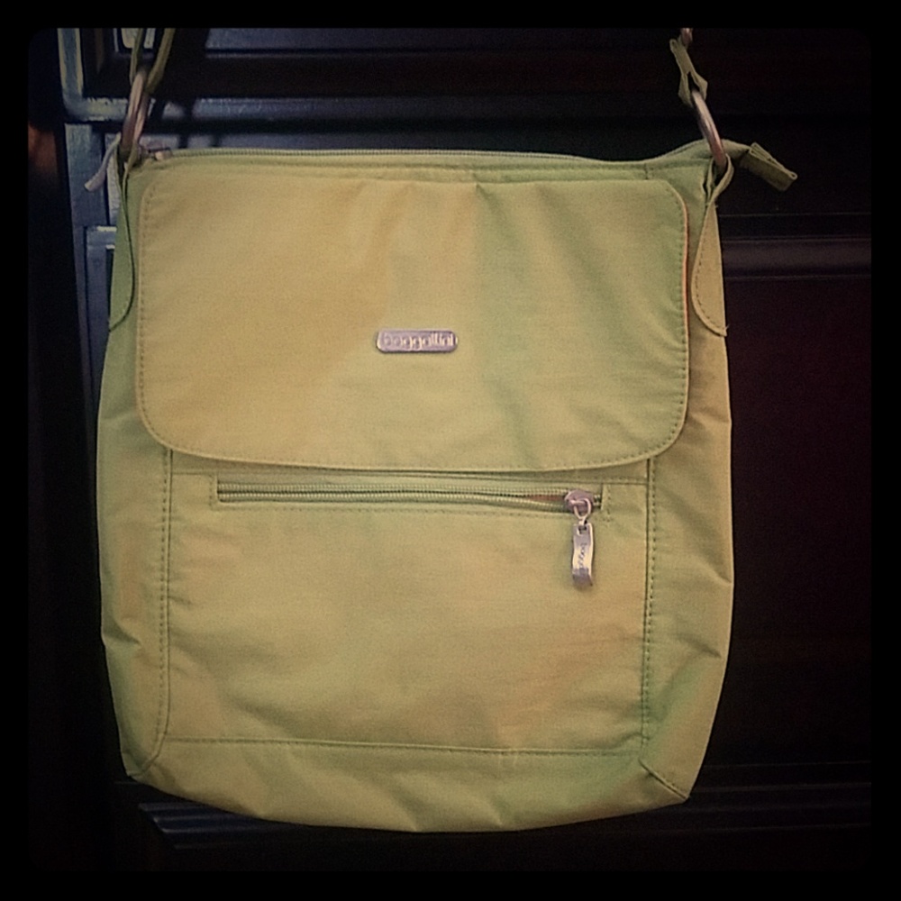 *NWOT* Baggallini crossbody bag